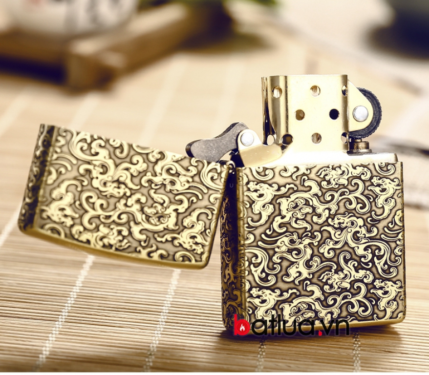 Bật lửa Zippo phiên bản chạm khắc nổi mây bao quanh