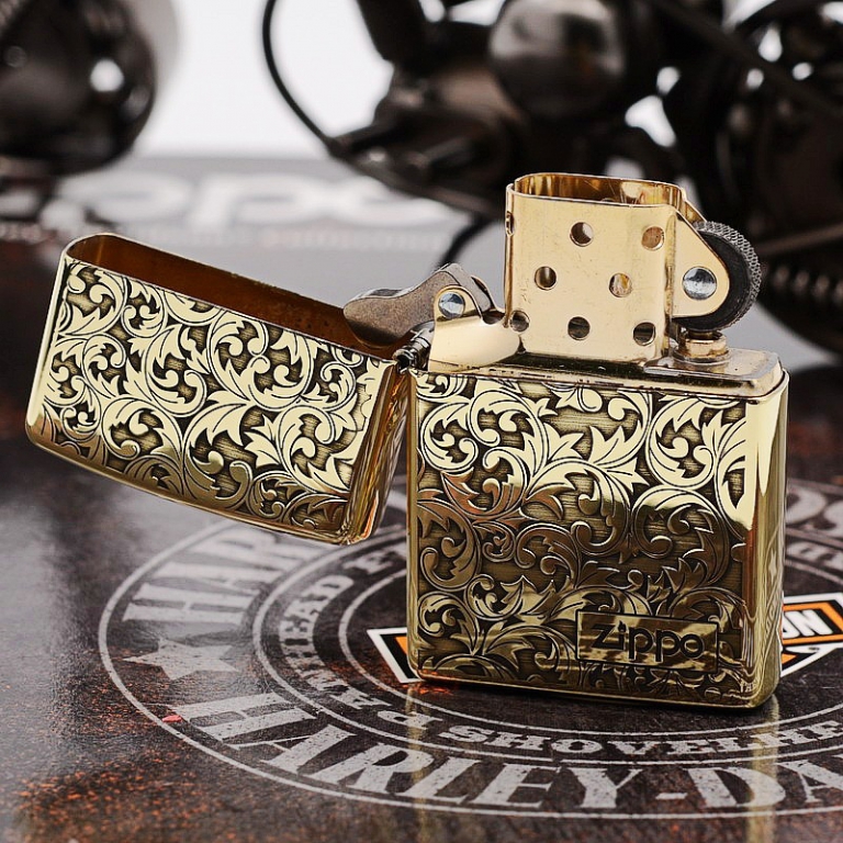 Zippo Chính Hãng Đồng Bóng Khắc Họa Tiêt Hoa Văn Ý