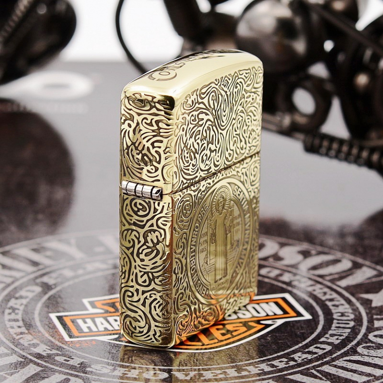 Zippo Chính Hãng Đồng Bóng Khắc Cha Thánh của Constantine