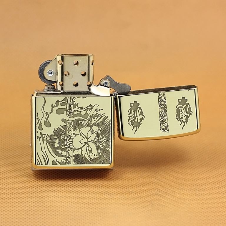 Zippo Chính Hãng Đồng Khắc Tề Thiên Đại Thánh Ngồi Trên Đài Sen