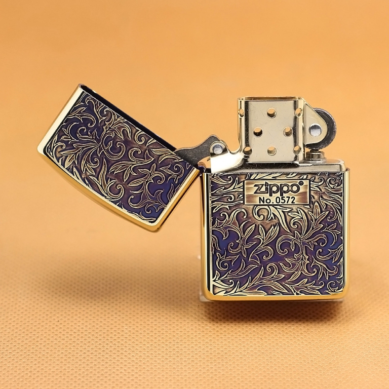 Zippo Chính Hãng Màu Vàng Đốt Bản Giới Hạn Hoa Văn Arabesque 2 Mặt Vỏ Dày