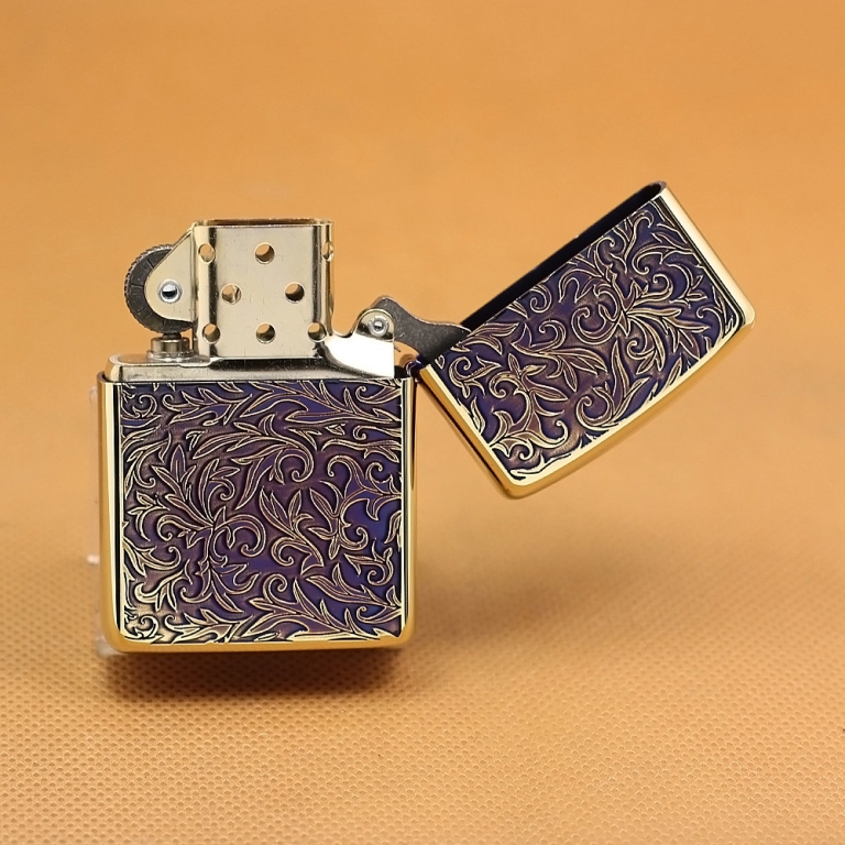 Zippo Chính Hãng Màu Vàng Đốt Bản Giới Hạn Hoa Văn Arabesque 2 Mặt Vỏ Dày