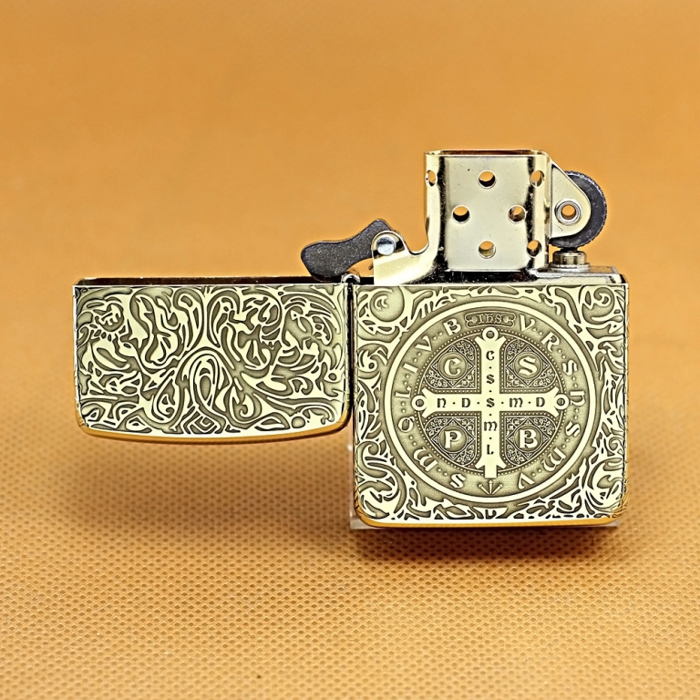 Zippo Chính Hãng Đồng Khăc Nổi Constantine  Phiên Bản 1941