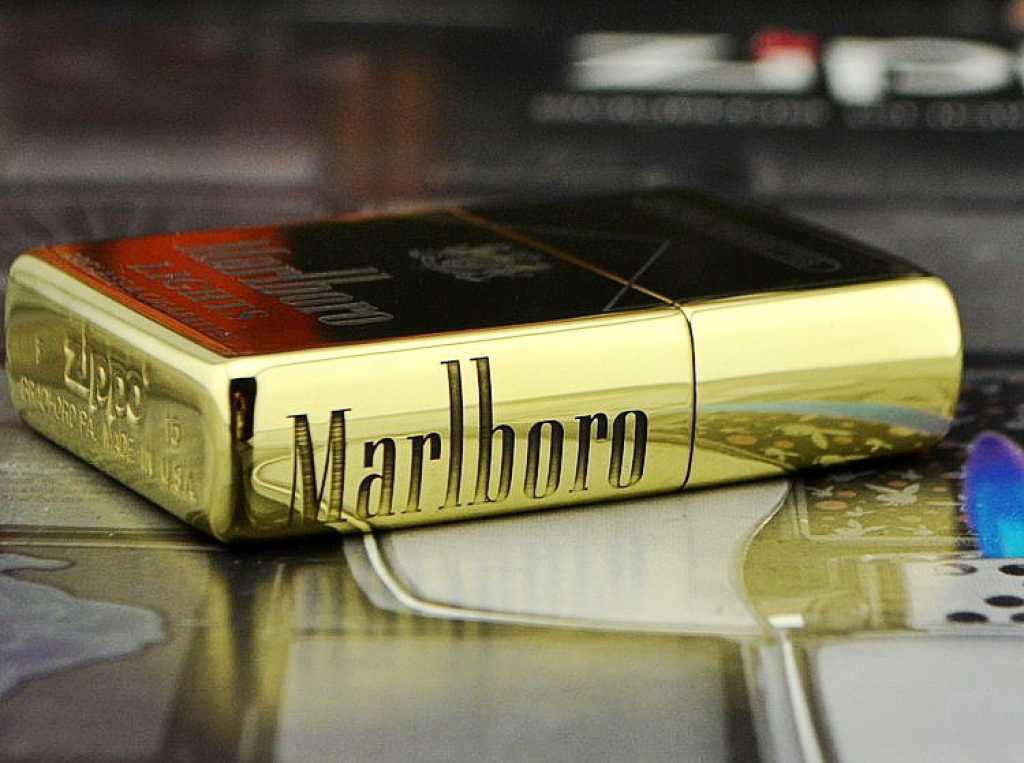 Zippo Chính Hãng Đồng Bóng Khắc Thương Hiệu Marlboro Phiên Bản Amor