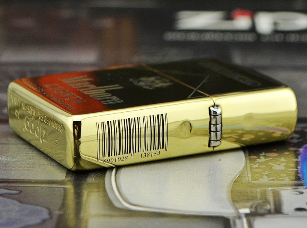 Zippo Chính Hãng Đồng Bóng Khắc Thương Hiệu Marlboro