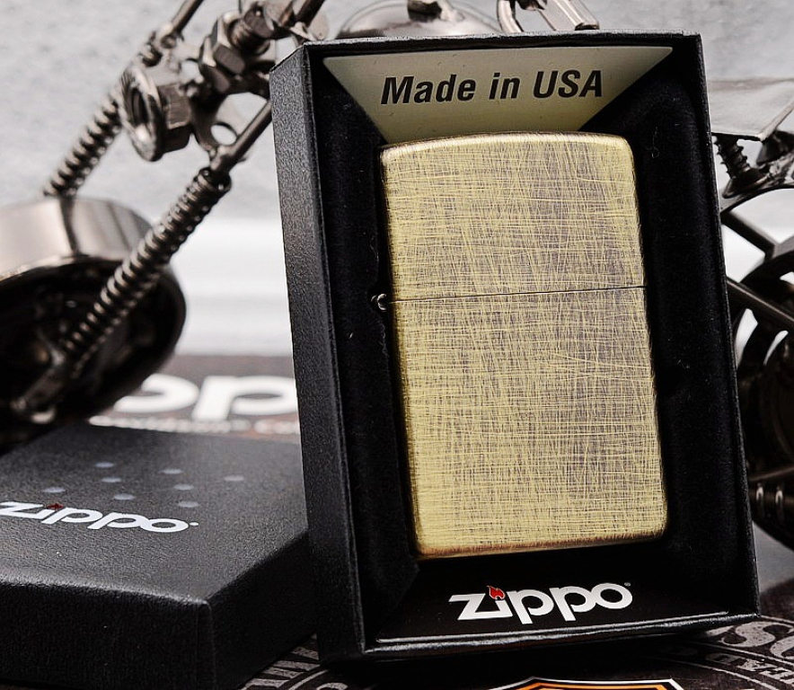 Zippo Chính Hãng Genuine Sọc Nghệ Thuật Hàn Quốc