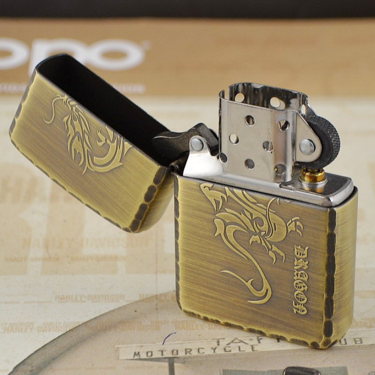 Zippo Chính Hãng Đồng Xanh Nguyên Khối Khắc Rồng