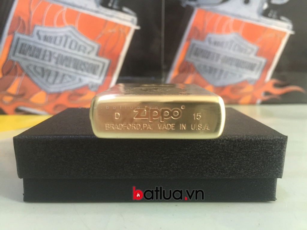 Zippo chính hãng đồng nguyên khối khắc  mặt hình Che