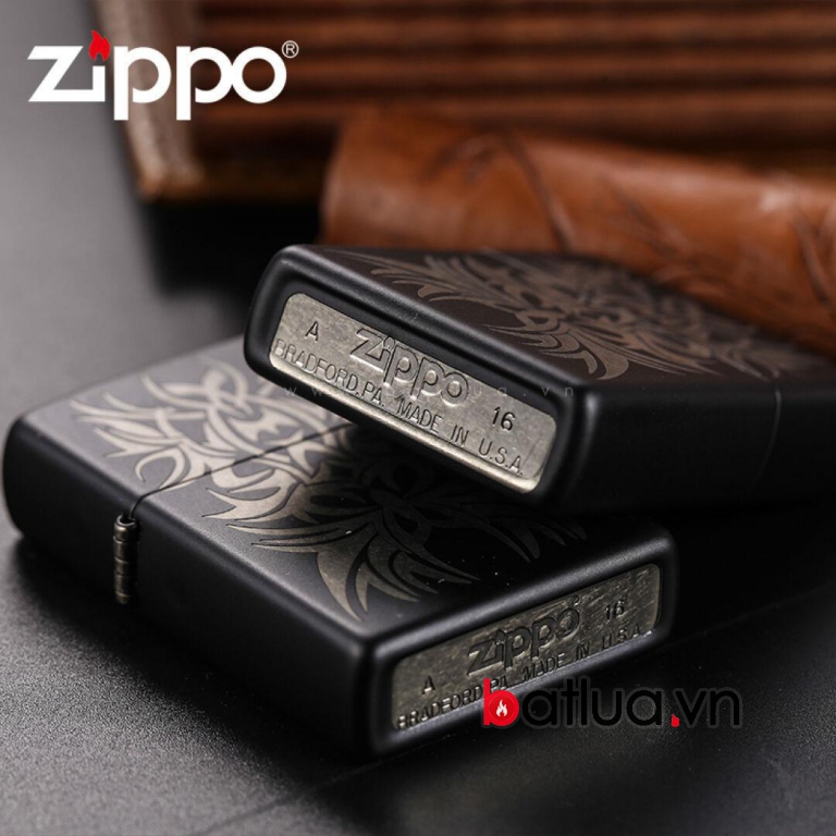 Bật lửa Zippo sơn đen in hình xăm