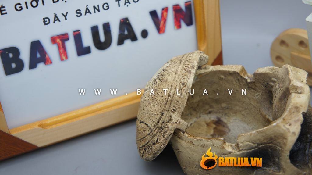 Gạt tàn thuốc là hình đầu nâu ĐN001