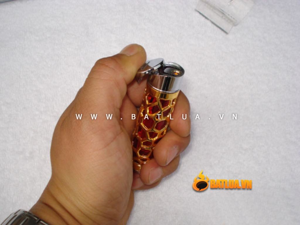 Bật lửa trụ hình rồng quấn quanh 11-5