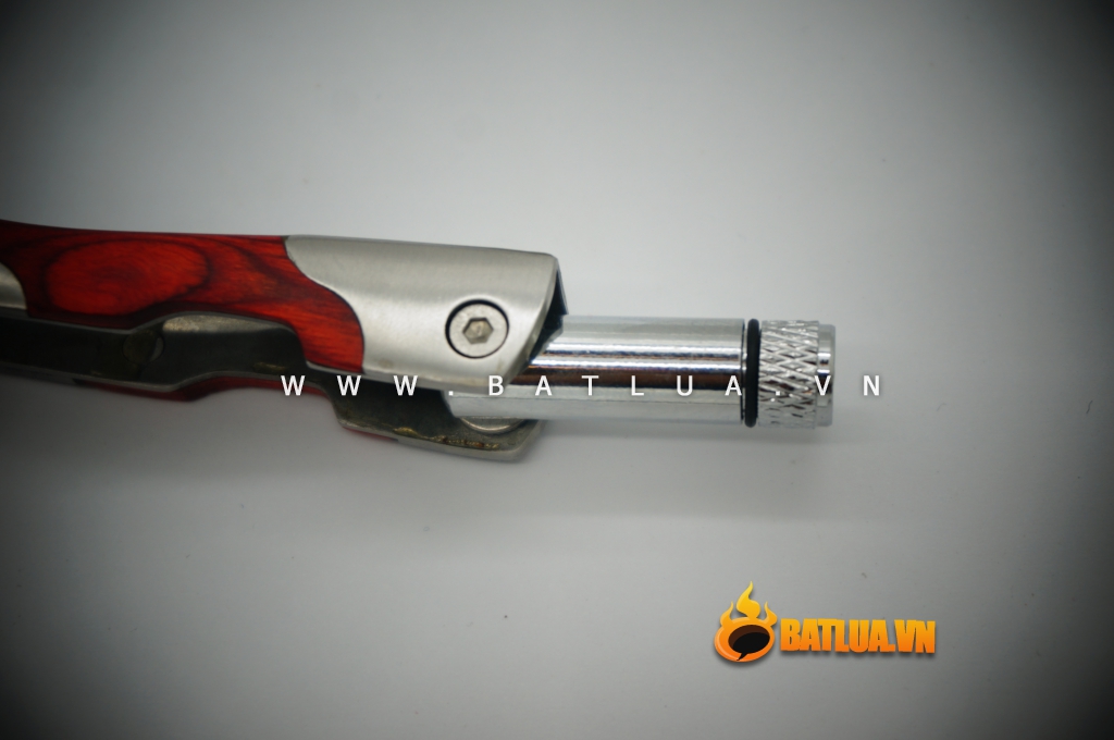 Móc khóa kìm  đa năng Mini   ( Version 4 ) có đèn pin được làm bằng gỗ và kim loại