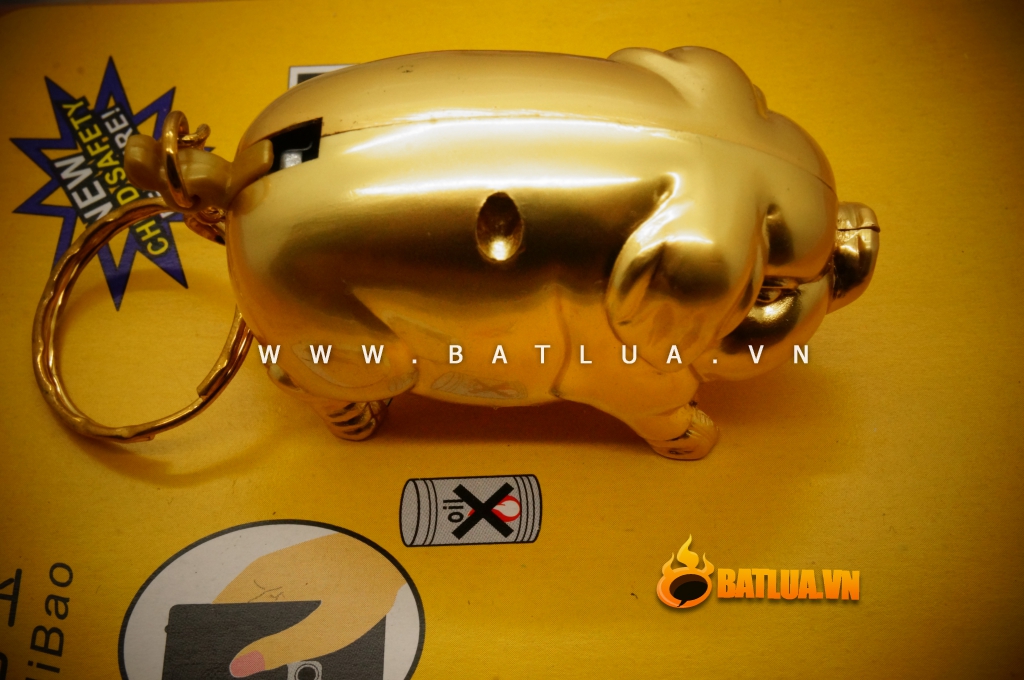 Bật lửa hình chú heo vàng may mắn MS88 006