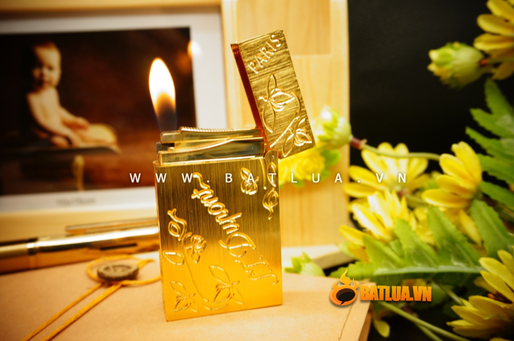 Bật Lửa S.T.Dupont chữ Dupont hoa lá khắc chìm Mẫu 90