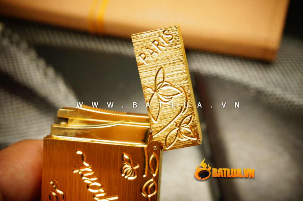 Bật Lửa S.T.Dupont chữ Dupont hoa lá khắc chìm Mẫu 90