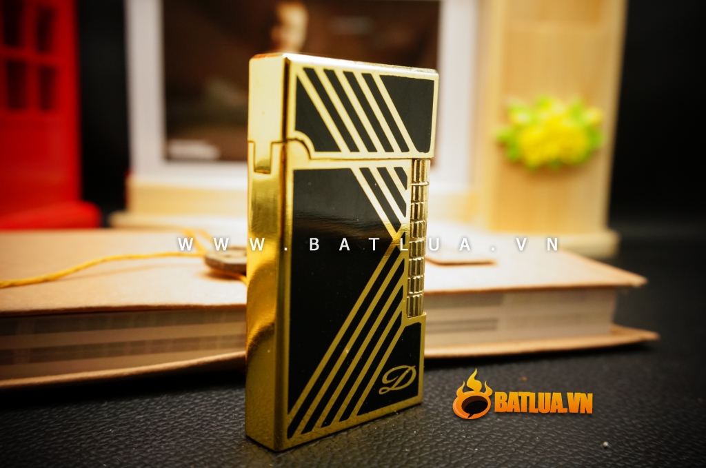 Bật lửa Dupont vân hình chữ V