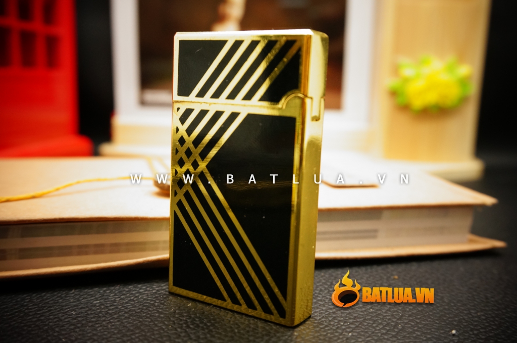 Bật lửa Dupont vân hình chữ V