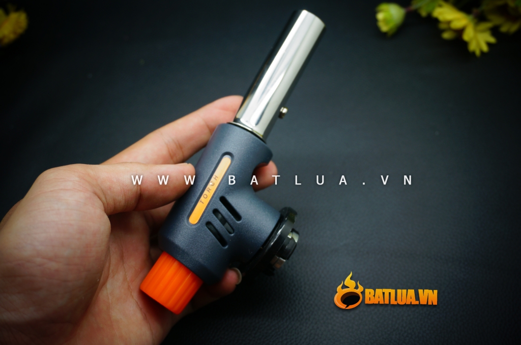 Đầu bật lửa khò rất mạnh lắp vào bình ga Mini