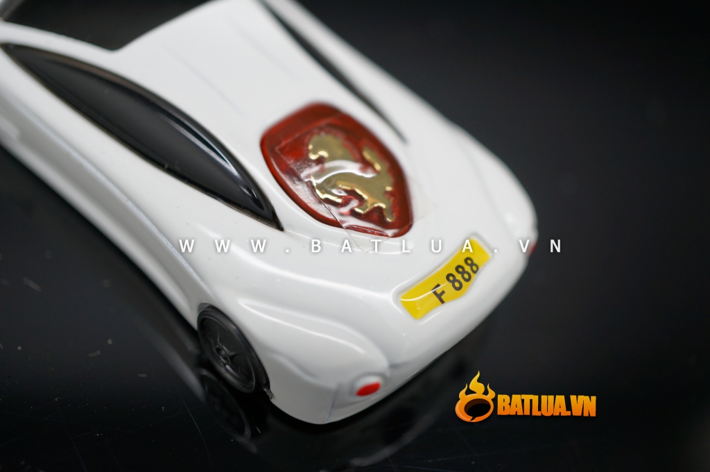 Bật lửa siêu xe ô tô Ferrari mẫu mới nhất 2013