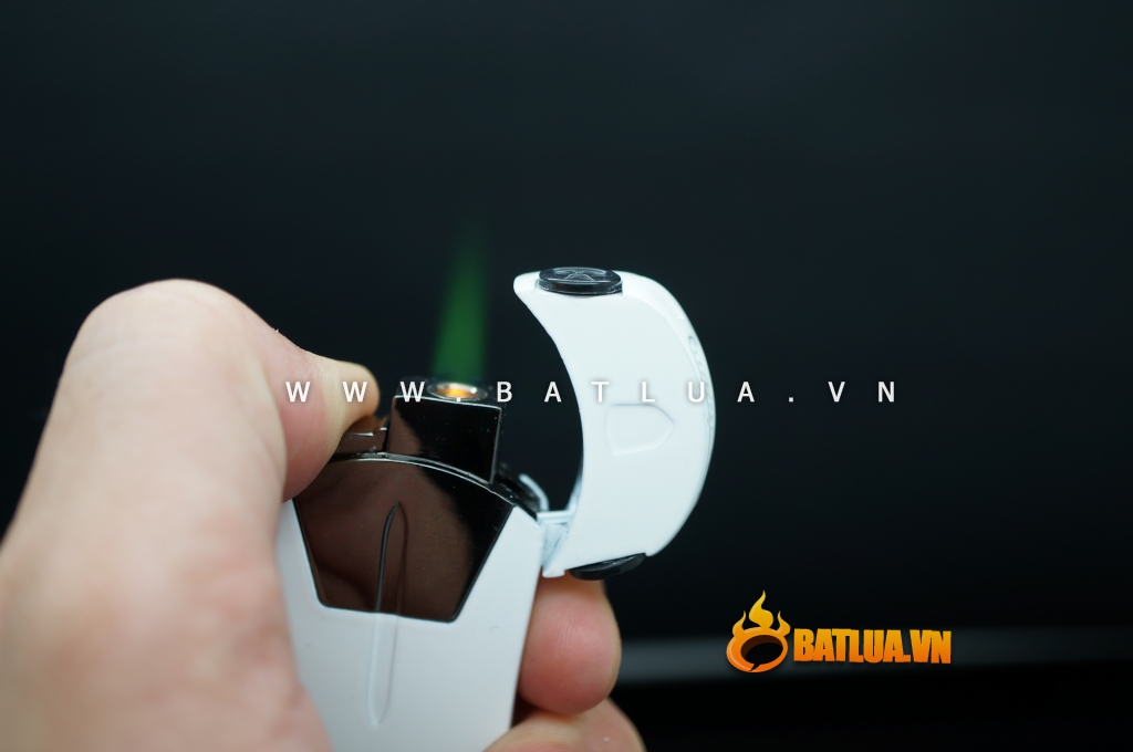 Bật lửa siêu xe ô tô Ferrari mẫu mới nhất 2013