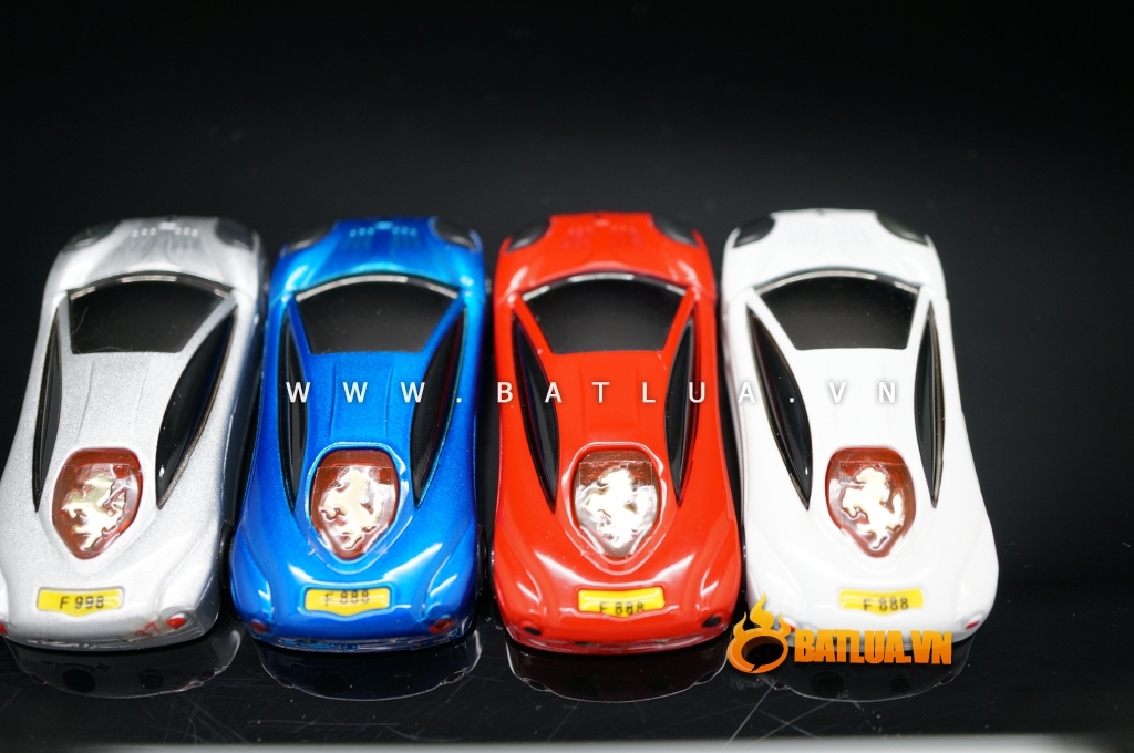 Bật lửa siêu xe ô tô Ferrari mẫu mới nhất 2013