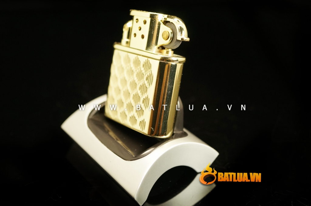 Bật lửa Zorro Z506 đánh đá cổ