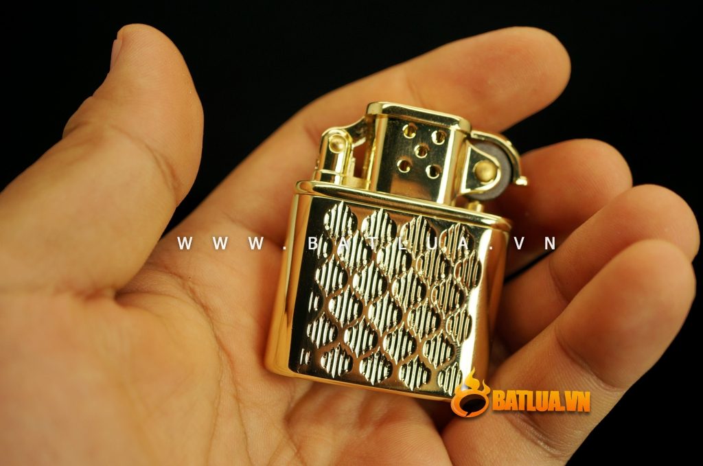 Bật lửa Zorro Z506 đánh đá cổ