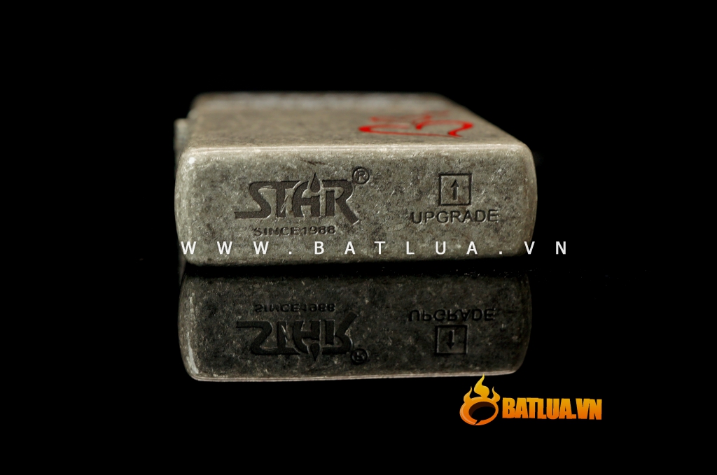 Bật lửa STAR dạng Zippo 3 trái tim tình yêu màu ghi xước