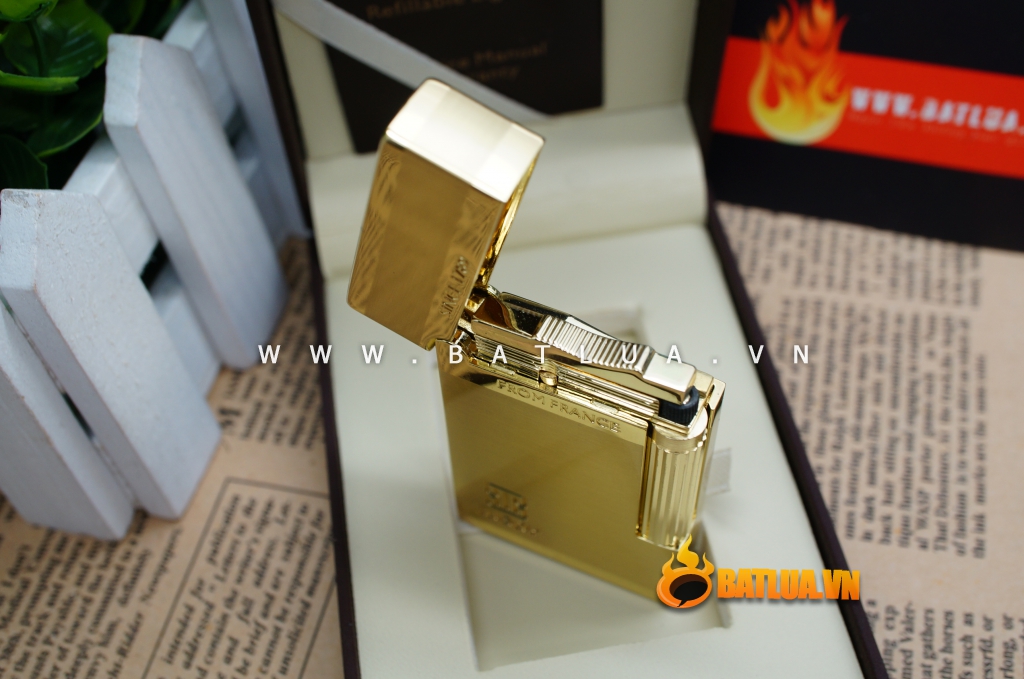Bật lửa KUBOY màu vàng óng KUBOY K1-35