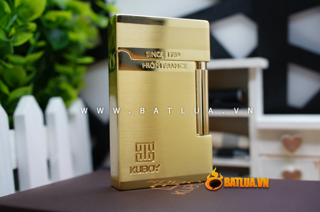 Bật lửa KUBOY màu vàng óng KUBOY K1-35