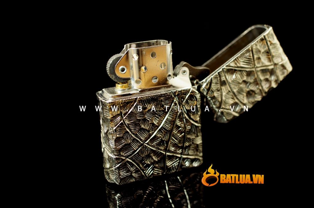 Bật lửa zippo chính hãng cấu tạo sang trọng với hoa văn đẹp