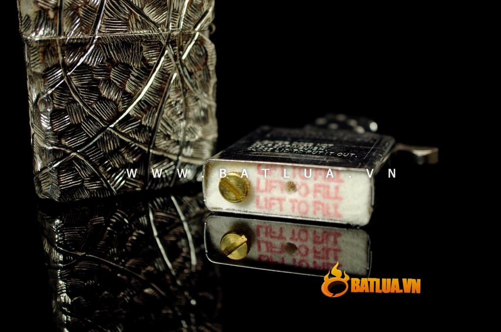 Bật lửa zippo chính hãng cấu tạo sang trọng với hoa văn đẹp