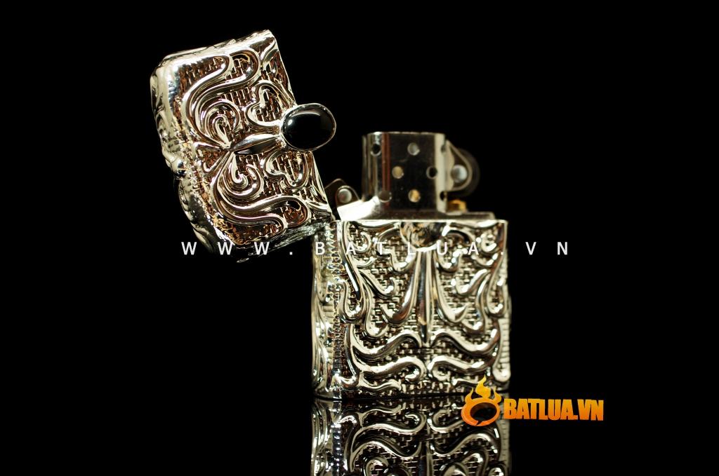 bật lửa zippo chính hãng sang trọng đính ngọc họa tiết hoa văn tinh xảo