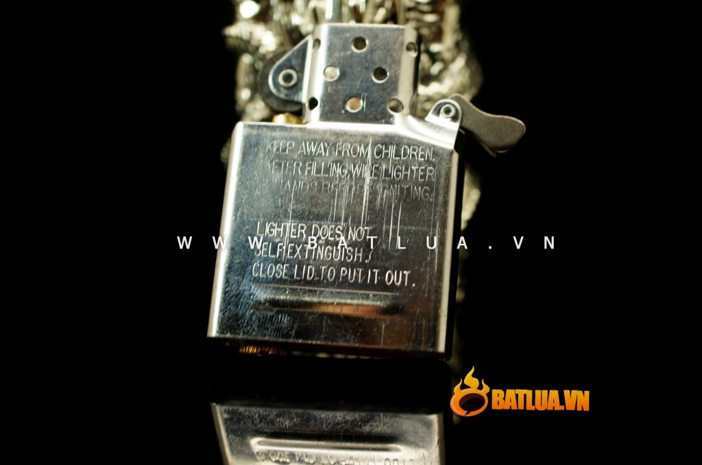 bật lửa Zippo chính hãng chạm hình rồng quấn quanh bật lửa giữ ngọc độc đáo