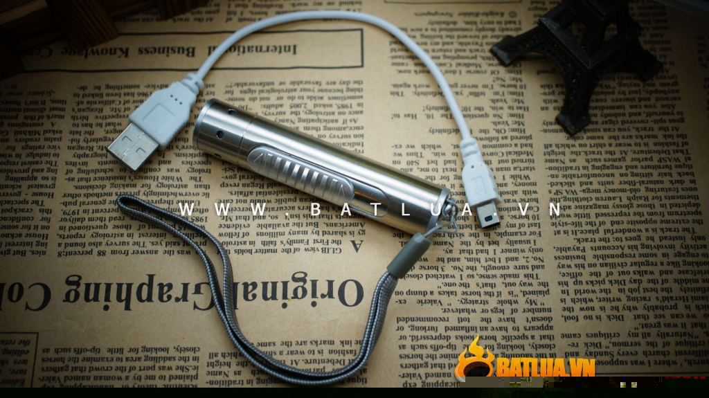 Bật lửa sạc điện usb có đèn pin LED siêu sáng bluemoon