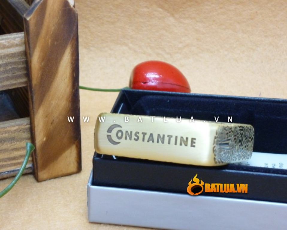 Bật lửa Zippo đồng khắc hoạ tiết tinh xảo Constantine