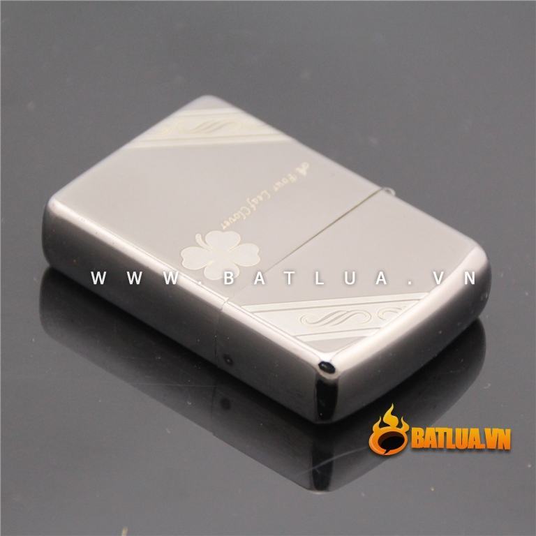 Bật lửa tình yêu kiểu dáng Zippo in hình cỏ may mắn