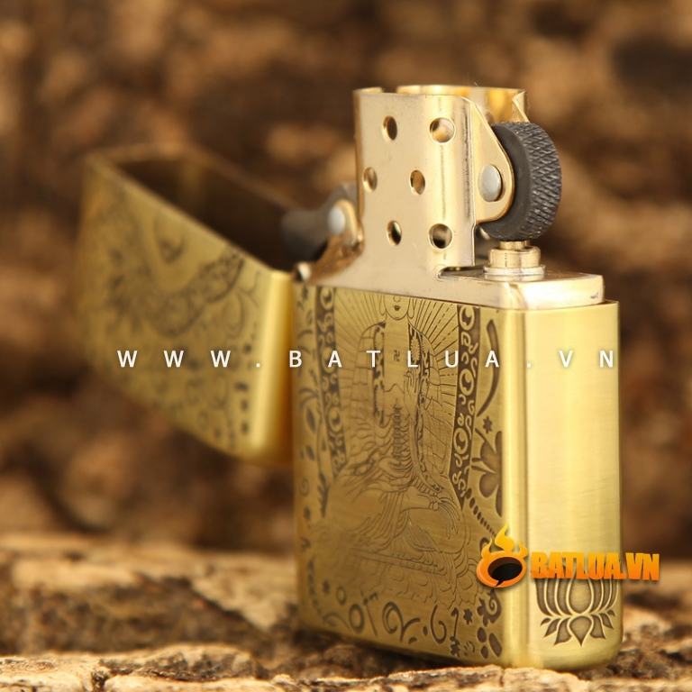 Bật lửa Zippo chất liệu đồng khắc phật Dược Sư Lưu Ly Quang Vương Như Lai và  Bát Nhã Ba La Mật Đa Tâm Kinh