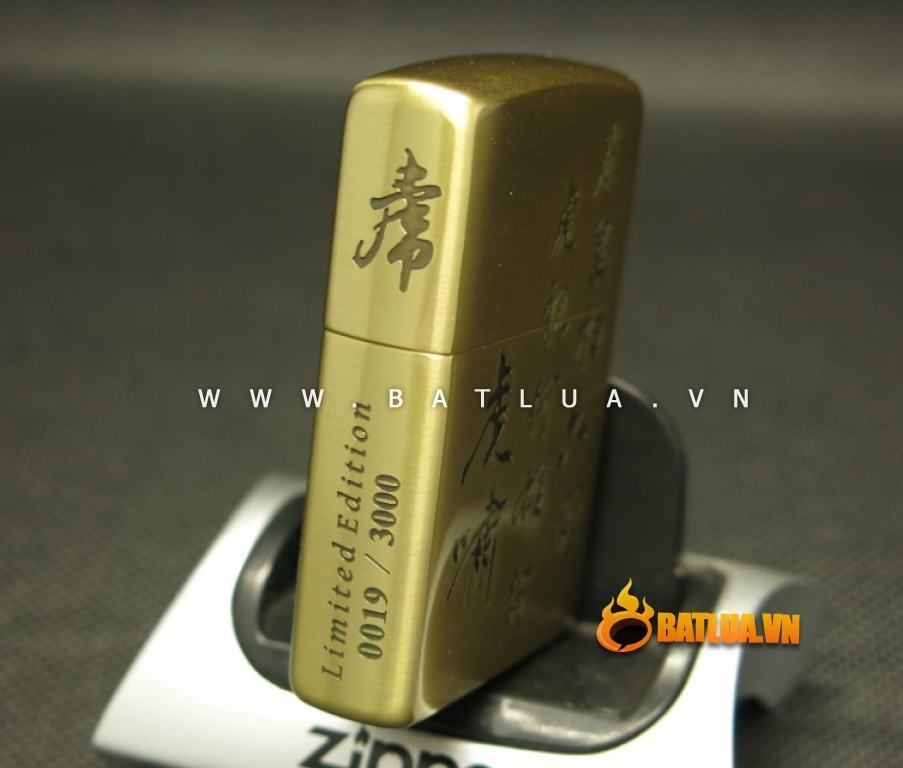 Bật lửa Zippo chính hãng khắc hình Hổ dũng mãnh