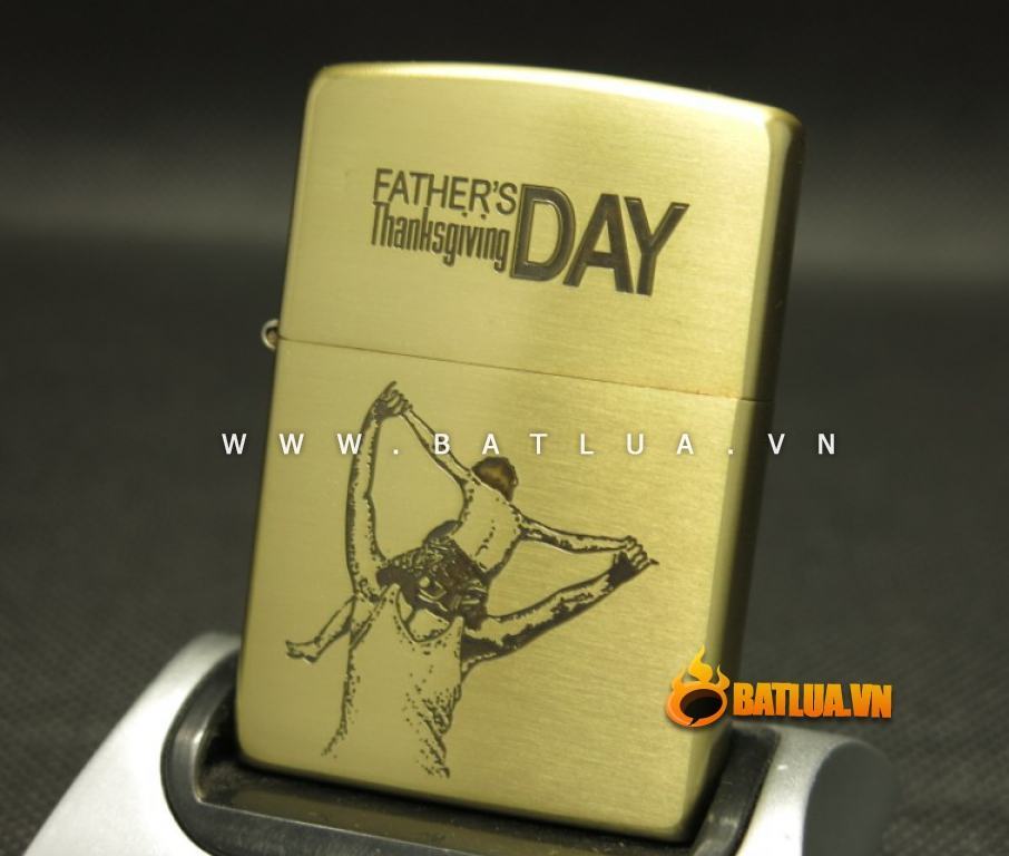 Bật lửa Zippo chính hãng đồng nhẹ khắc ngày của bố vô cùng ý nghĩa