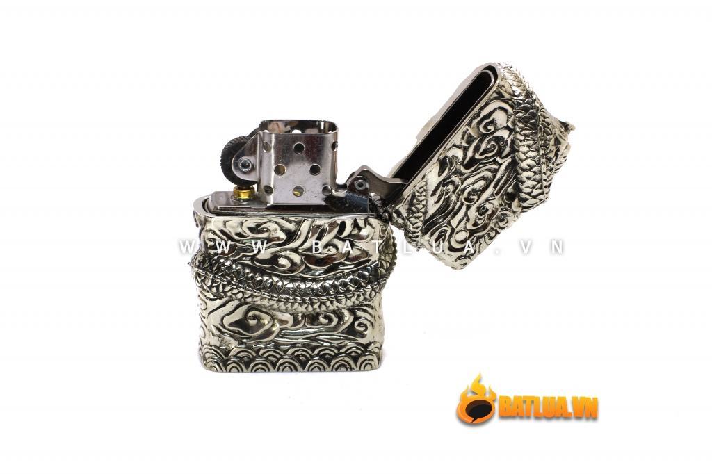 Bật lửa Zippo chính hãng chạm khắc rồng quấn ngọc đựng trong dương báu vật