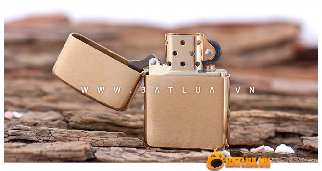 Bật lửa Zippo chính hãng 168 vàng xước Amor