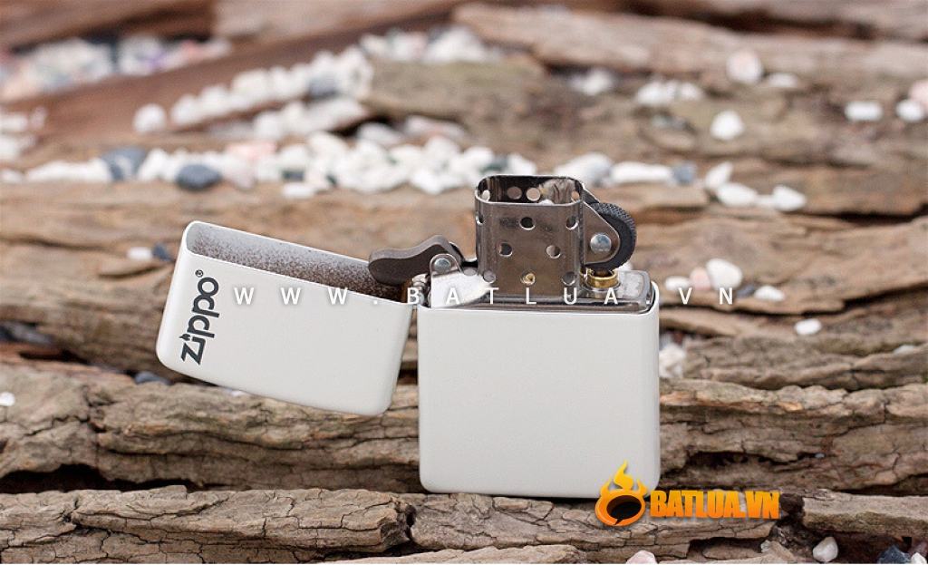Bật lửa zippo 214ZL chính hãng màu trắng