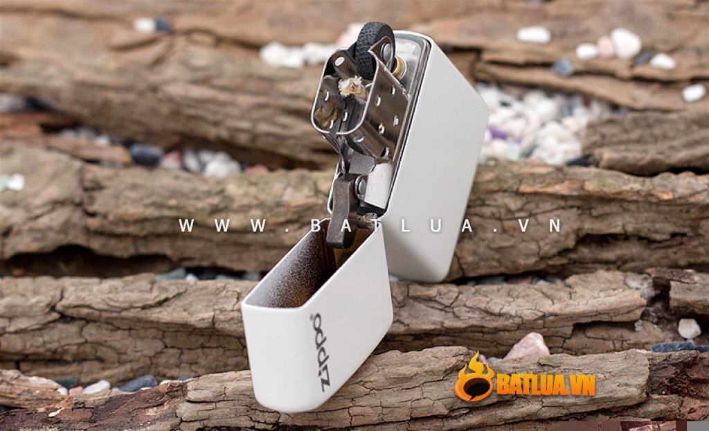 Bật lửa zippo 214ZL chính hãng màu trắng