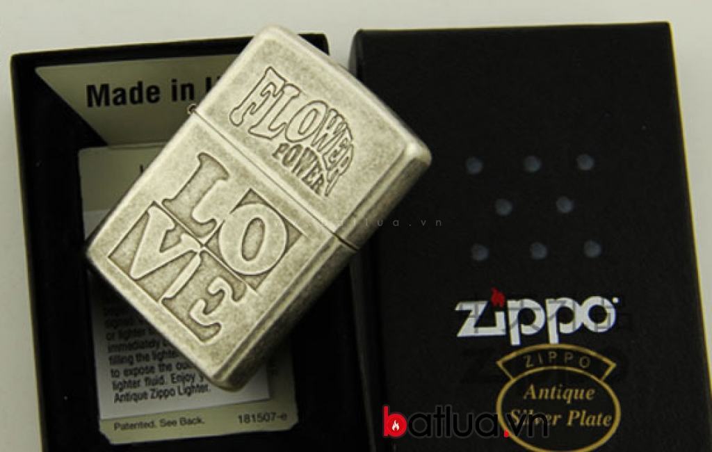 Bật lửa Zippo chính hãng bạc cổ in nổi LOVE