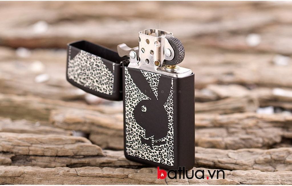 Bật lửa zippo chính hãng Mỹ bản hẹp PlayBoy