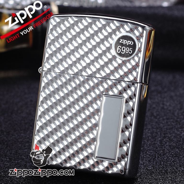Bật lửa ZIppo hoa văn  vát chéo nổi bao quanh