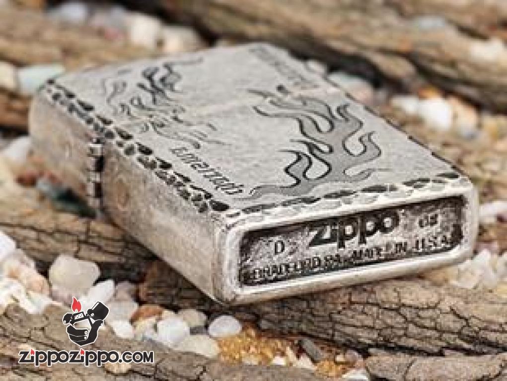 Bật lửa Zippo bạc cổ trạm khắc hoa văn ngọn lửa
