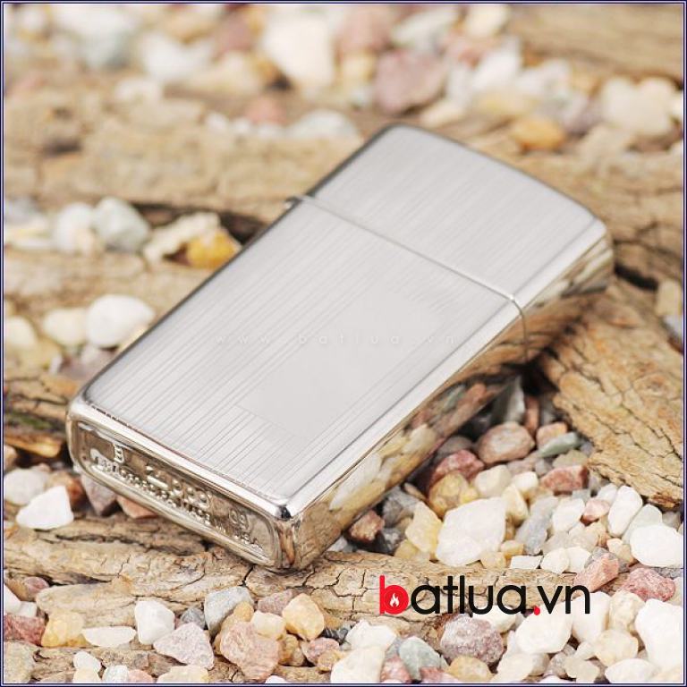 Bật lửa Zippo bản hẹp kẻ sọc