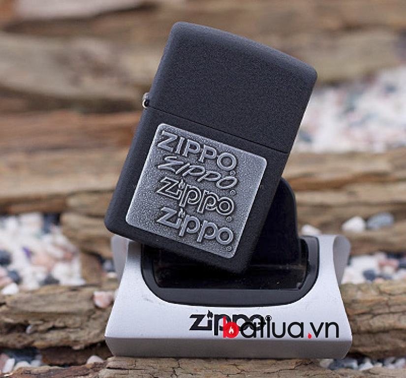 Bật lửa Zippo phiên bản đen nứt khắc huy hiệu bạc